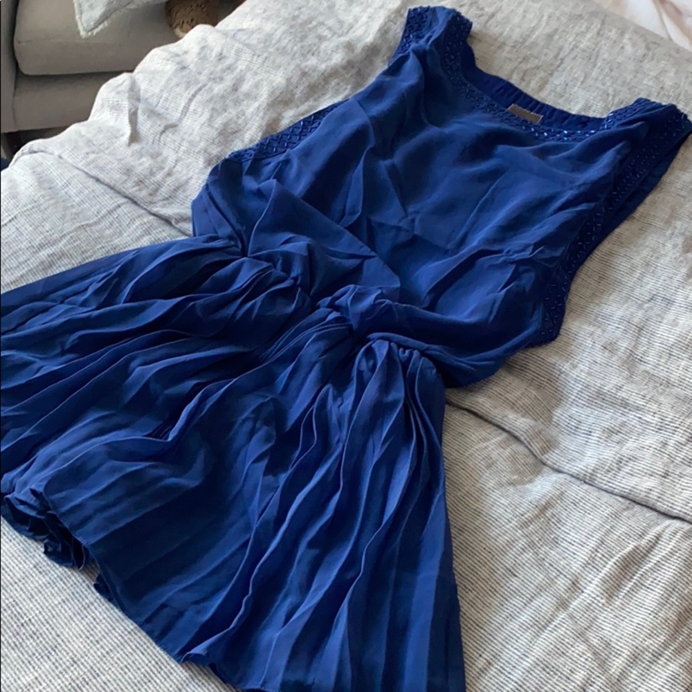 Blue embellished sleeve mini dress